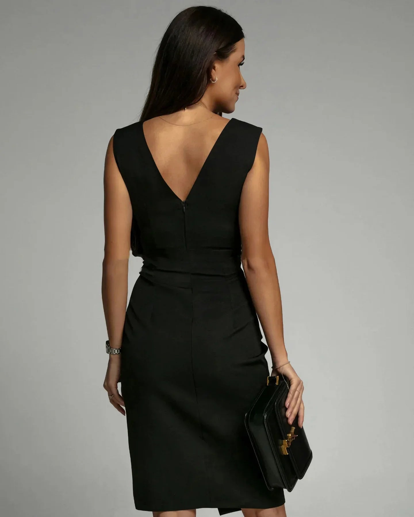 GUDRUN | MINI VESTIDO ELEGANTE CUELLO EN V - ZYRO