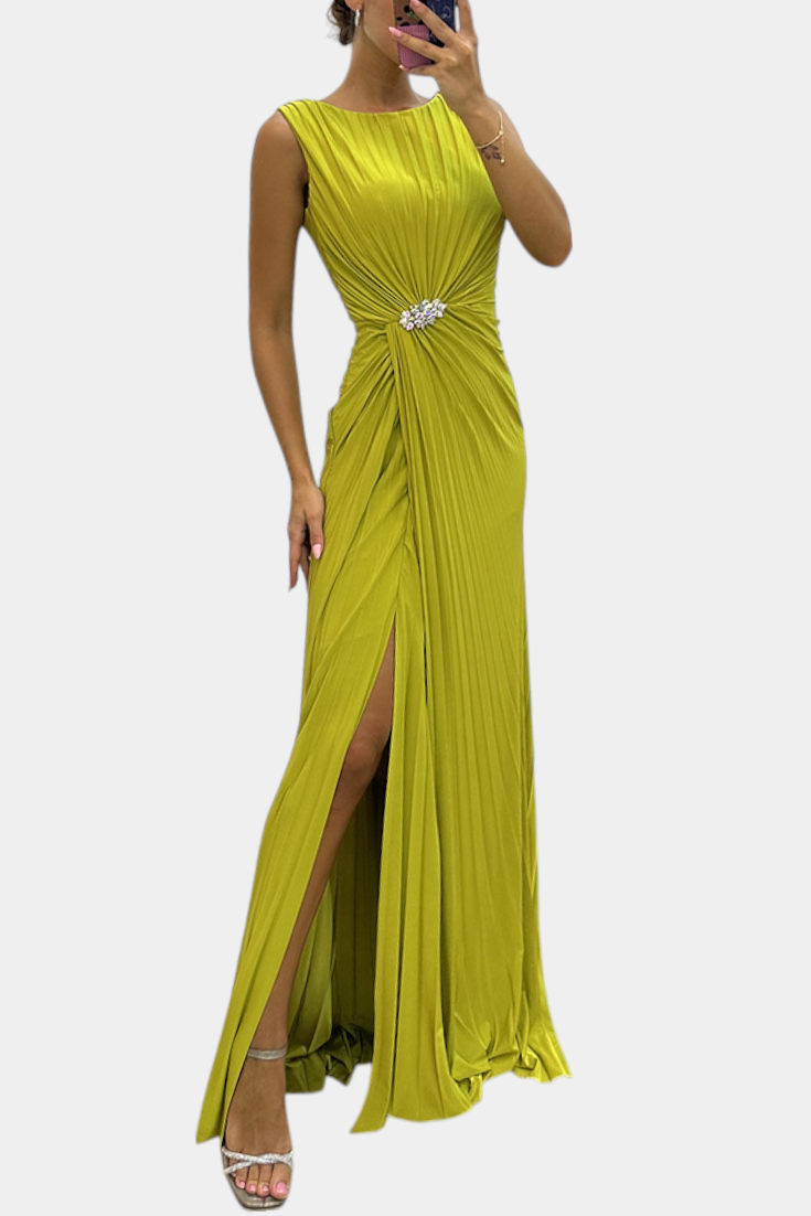 Shiloh | Vestido Maxi Plisado con Abertura Lateral y Escote Cruzado